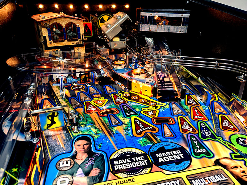 24 Pinball Machine - Upper Playfield